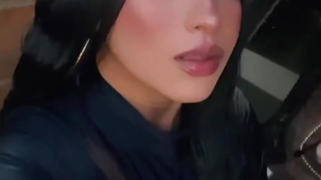 I'm hungry for a man 😋 – видео вебкам-модели ZeynepYilmaz