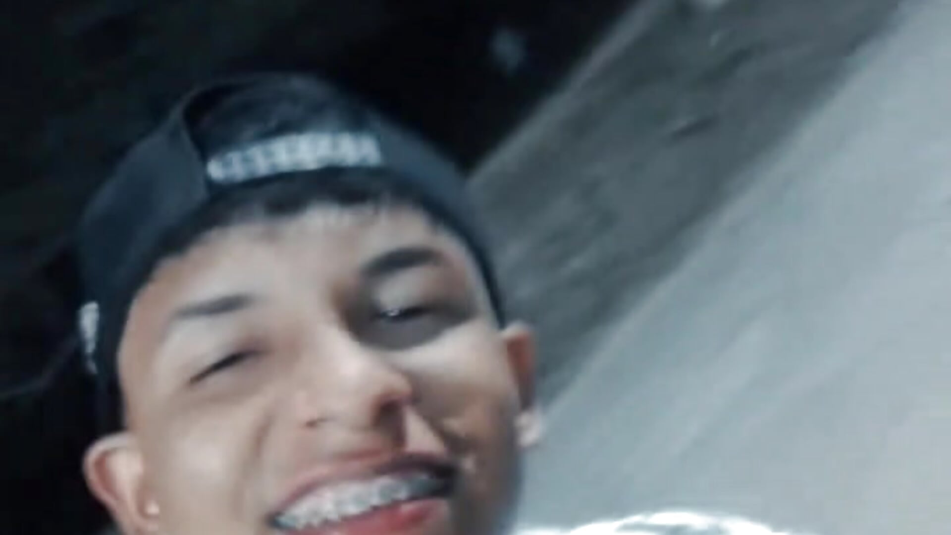 Sonrisa - відео від вебкаммоделі zeus23cm1