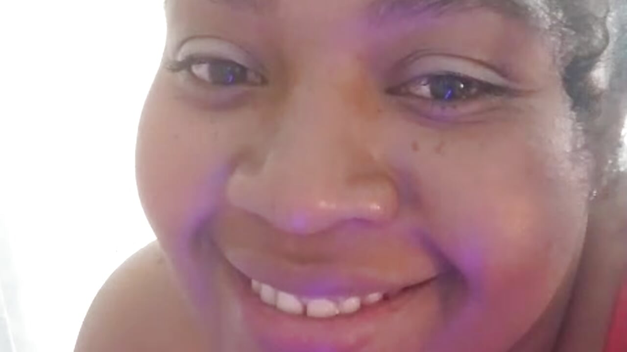 pasion - video by Megan-Small cam model