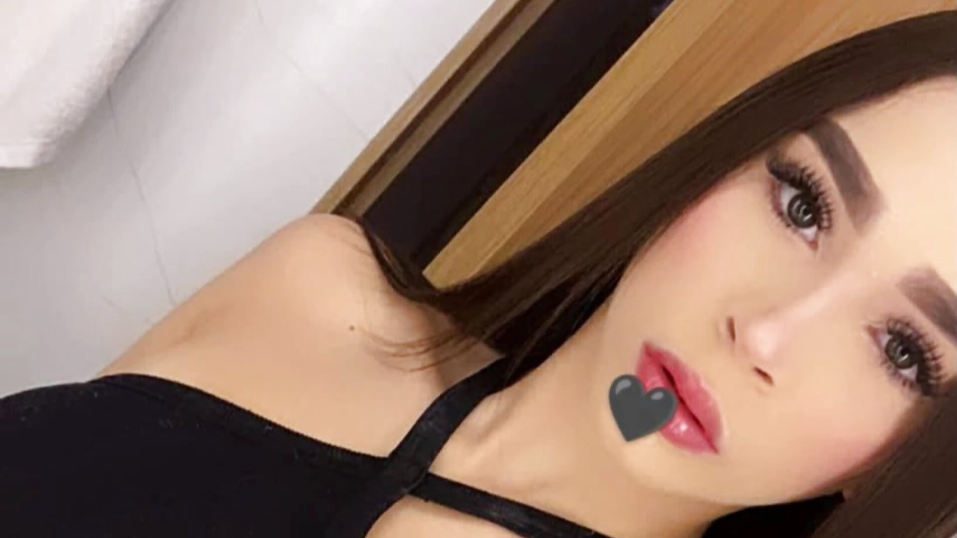 sexy - video di MIAA_ROBERTSS modella di cam