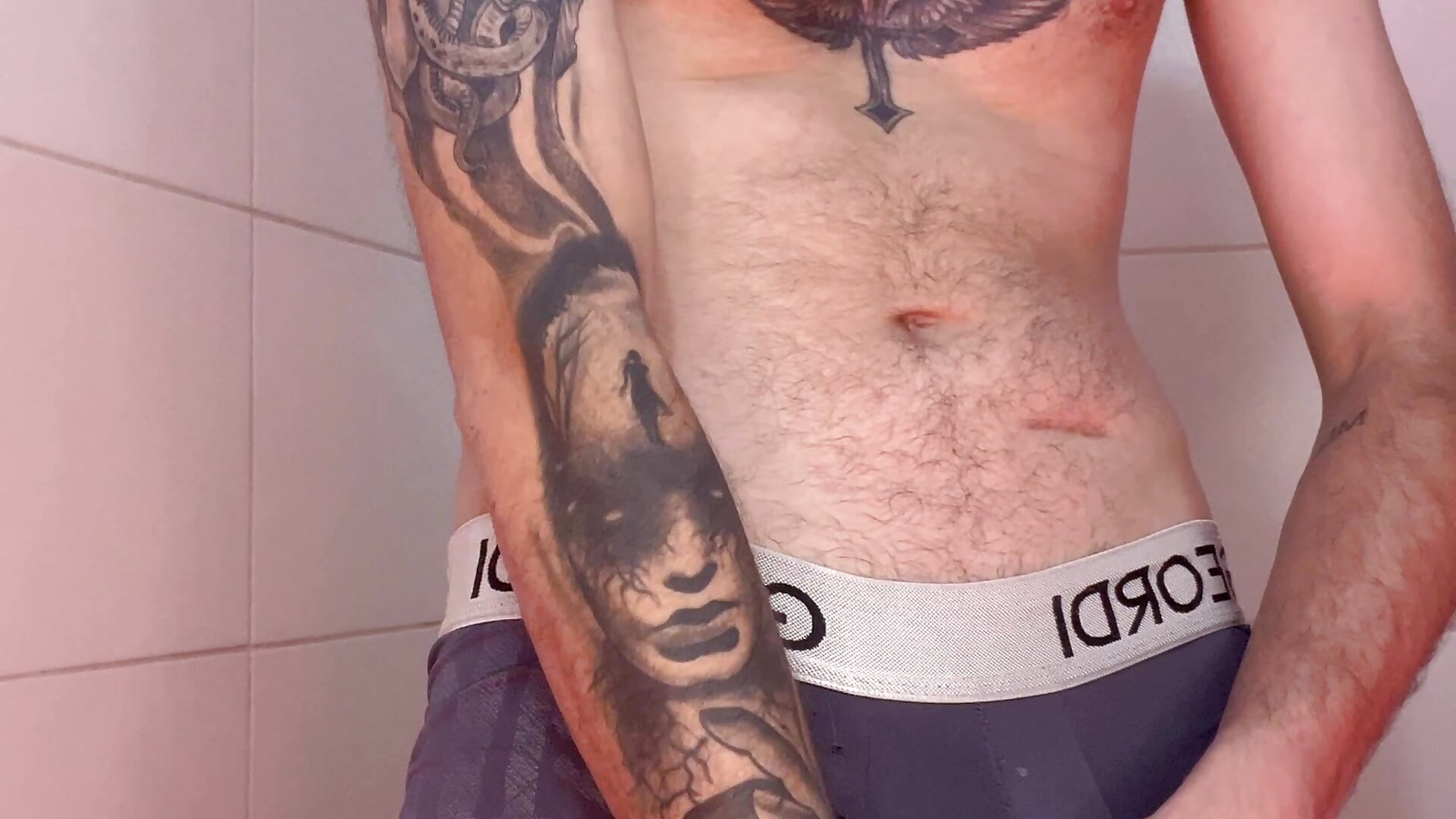 Hello baby welcomen🥹 - فيديو من alexhotnice موديل الكام