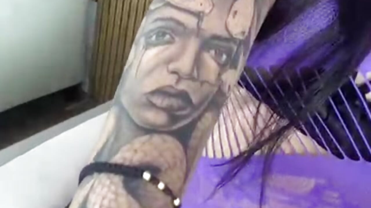 My tattoos - video Iris_Black kameramallilta