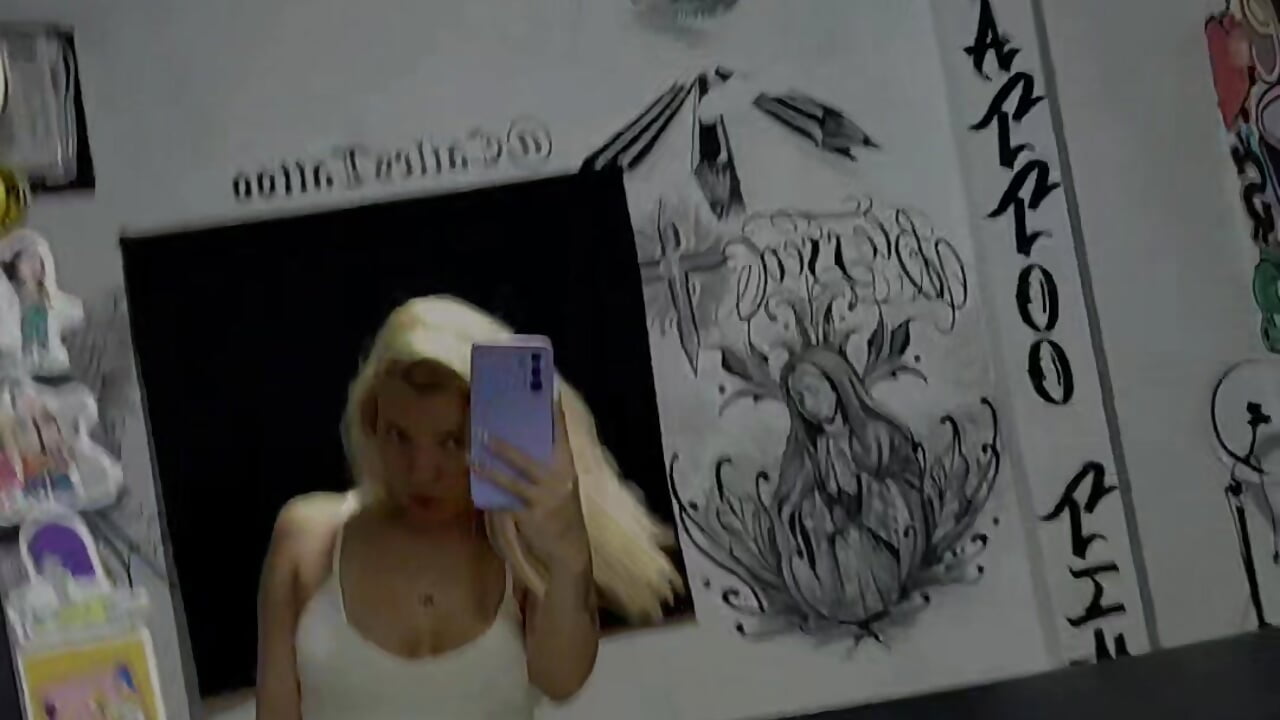 profile-intro-video-1788722956 - video di Lana_C modella di cam