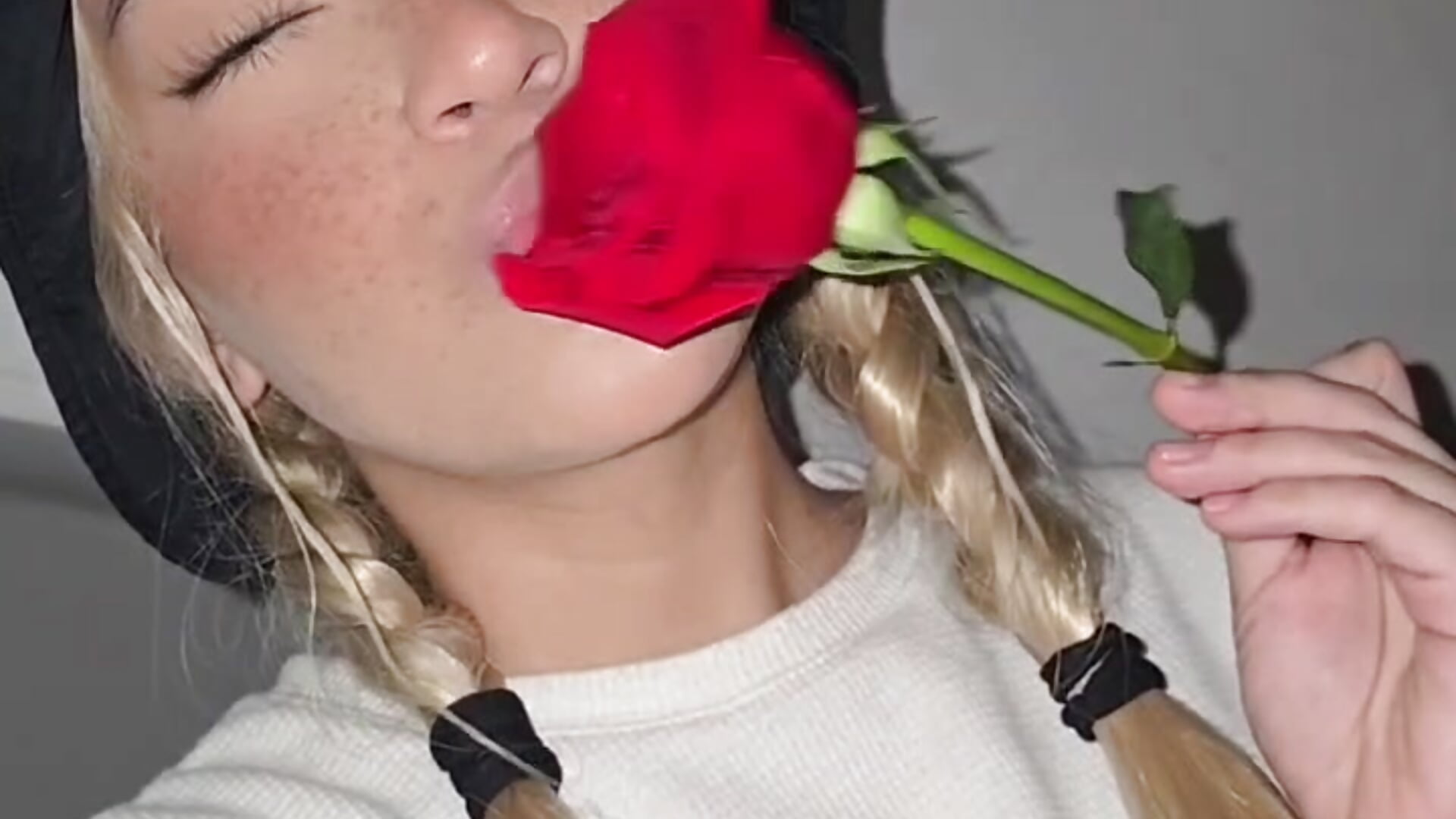 🥰 - Vídeo de Lana_C, modelo de vídeos