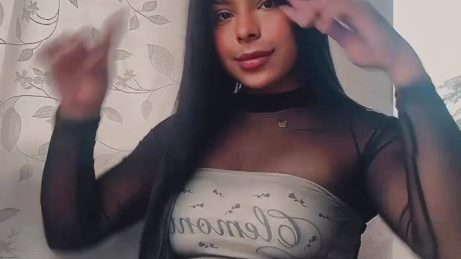 Brunette 😼 - Ana__grace 캠 모델의 동영상