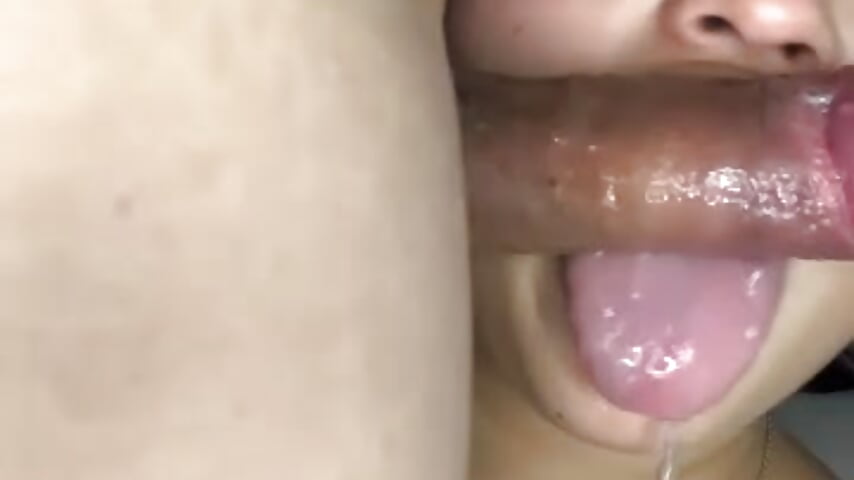 Una chupaditas para ti - video oleh model kamera laly_spank