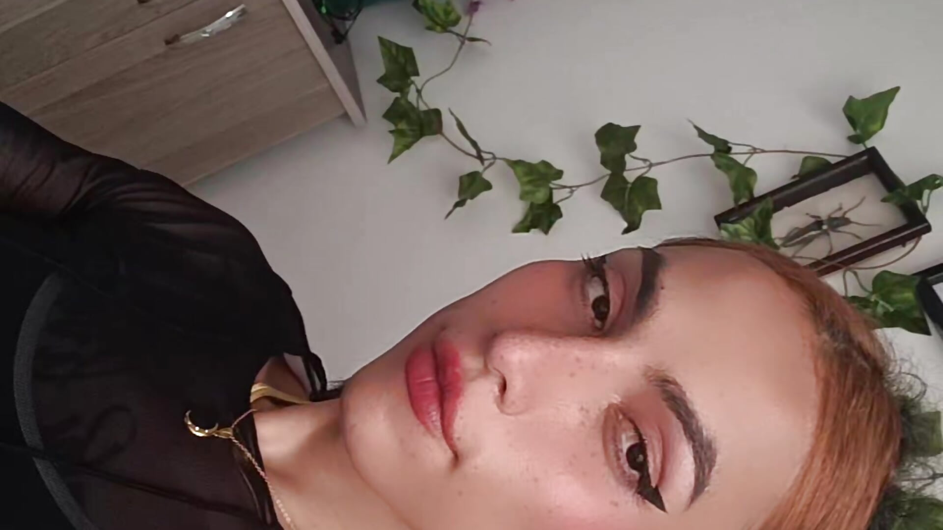 come here - video van LeelooNyx cam-model