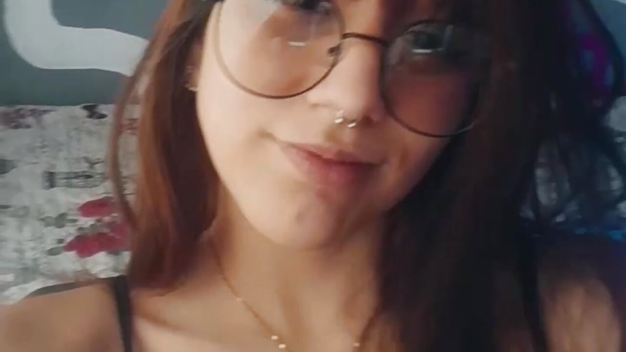 profile-intro-video-1771647710 – video od webkamerové modelky ElowenVirelle