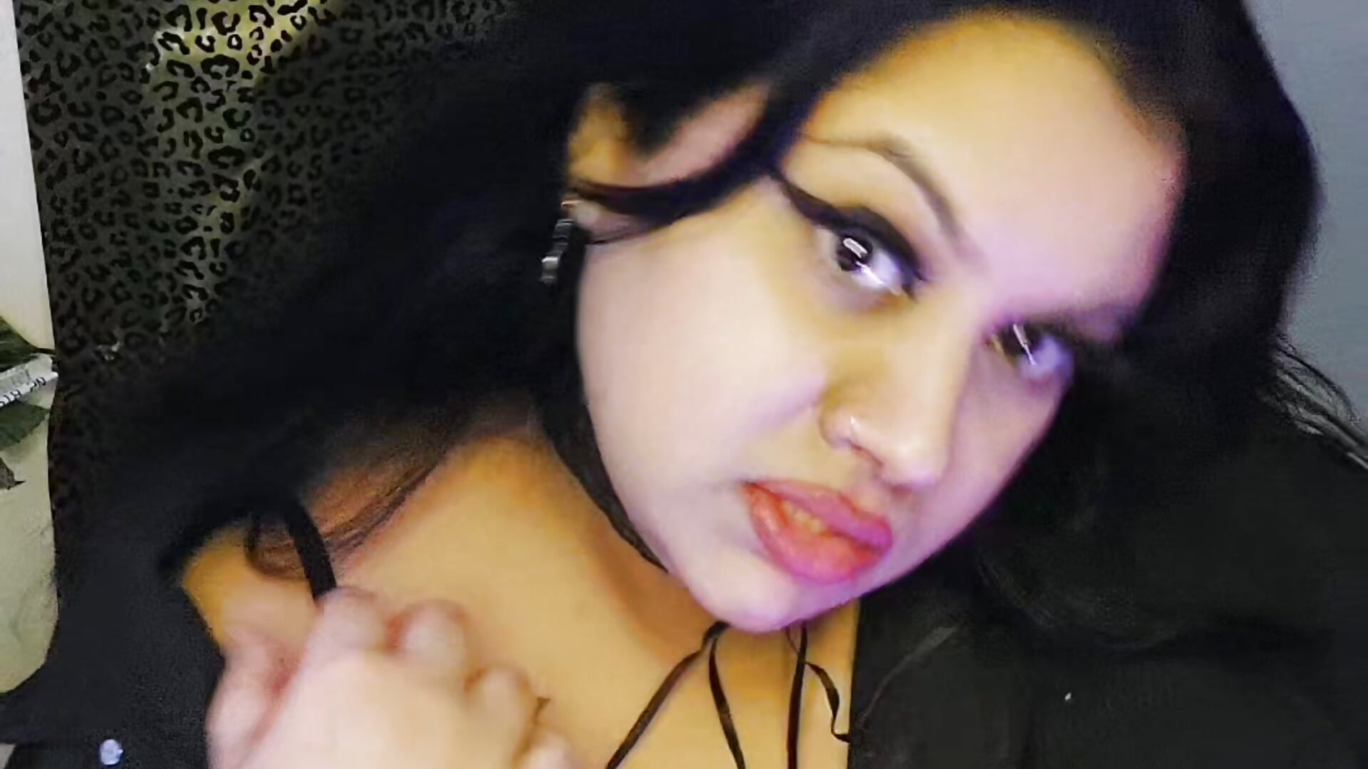 Mistress In Command – video modela na kameri GoddessLorena