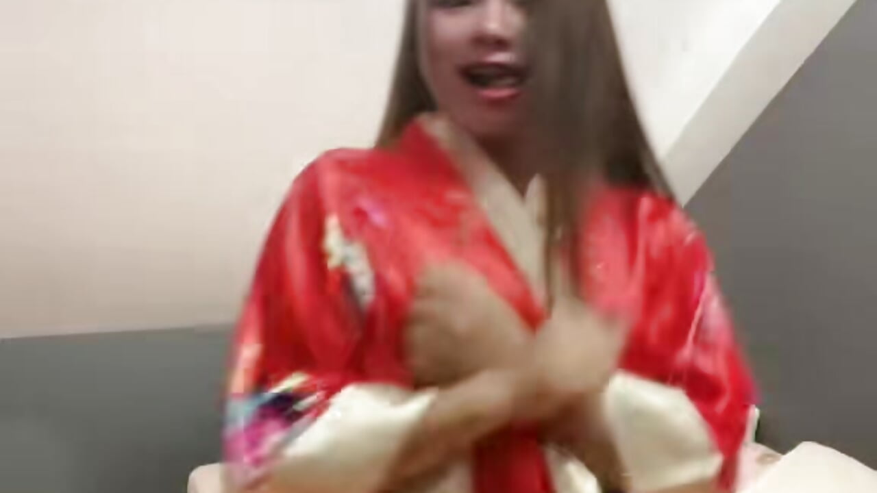 v09044g40000cmmhl17og65ukmaeu1lg - video av chikababy26 cam-modell