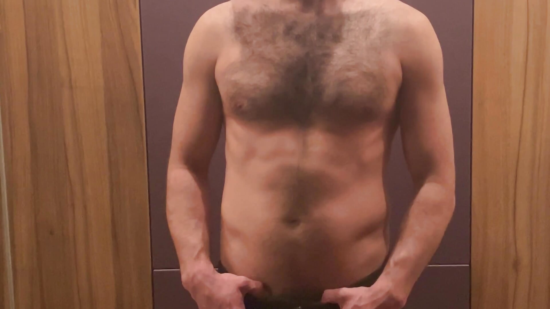 Tasty — filmik gridehero, modela(-lki) na kamerkach