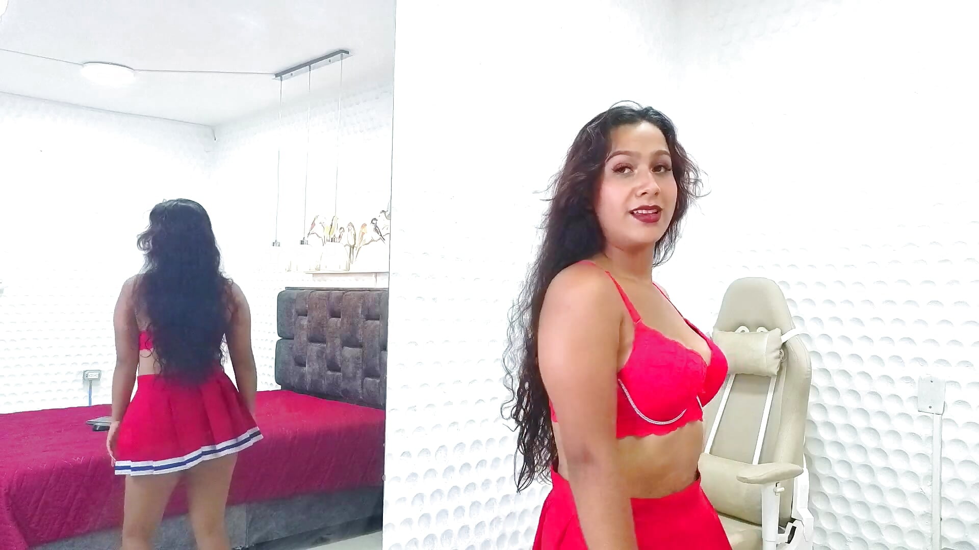 Your favorite girl and the one of your dreams – video af missivony cam-model