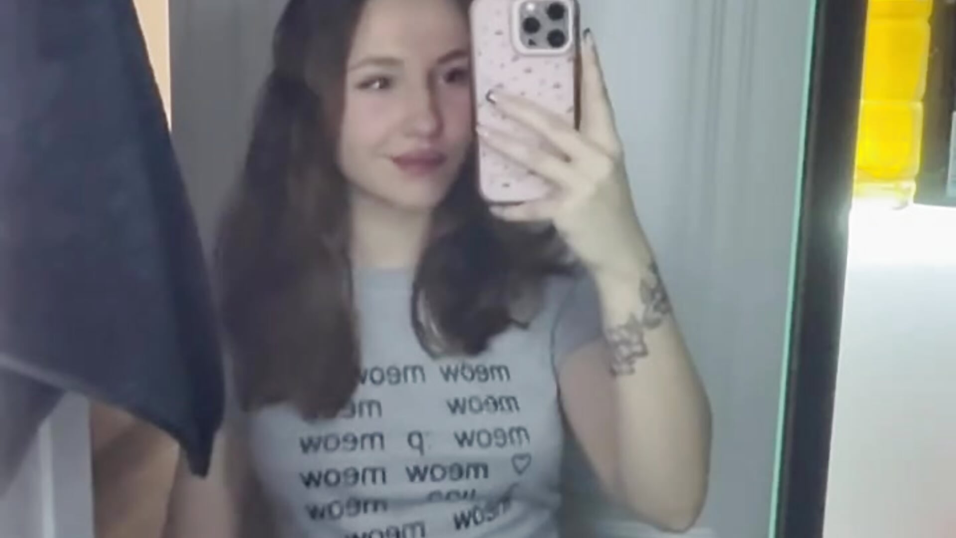 Cute girl here🥰 - video by LunaXBaddie cam model