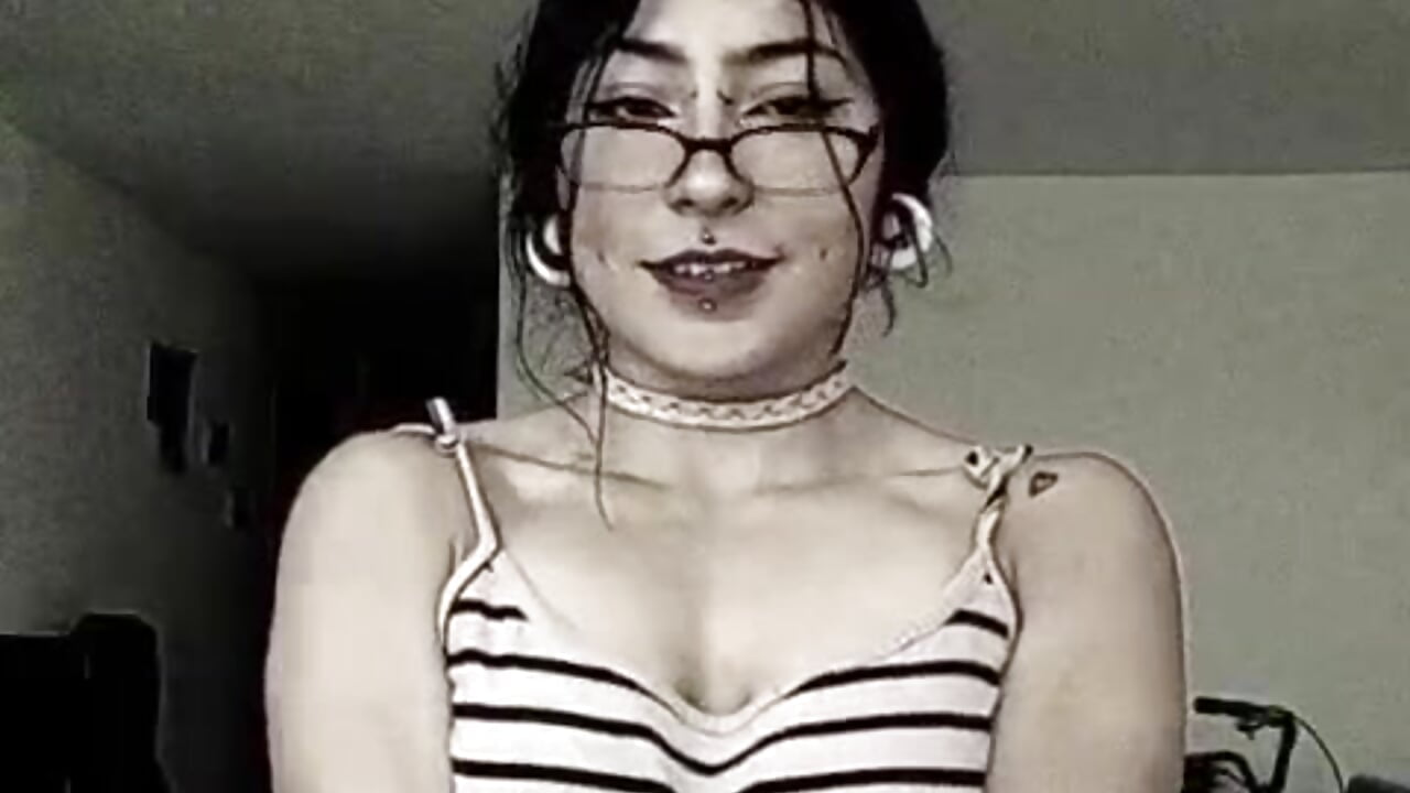 get to know me a little my love - video van Little_Sweett cam-model