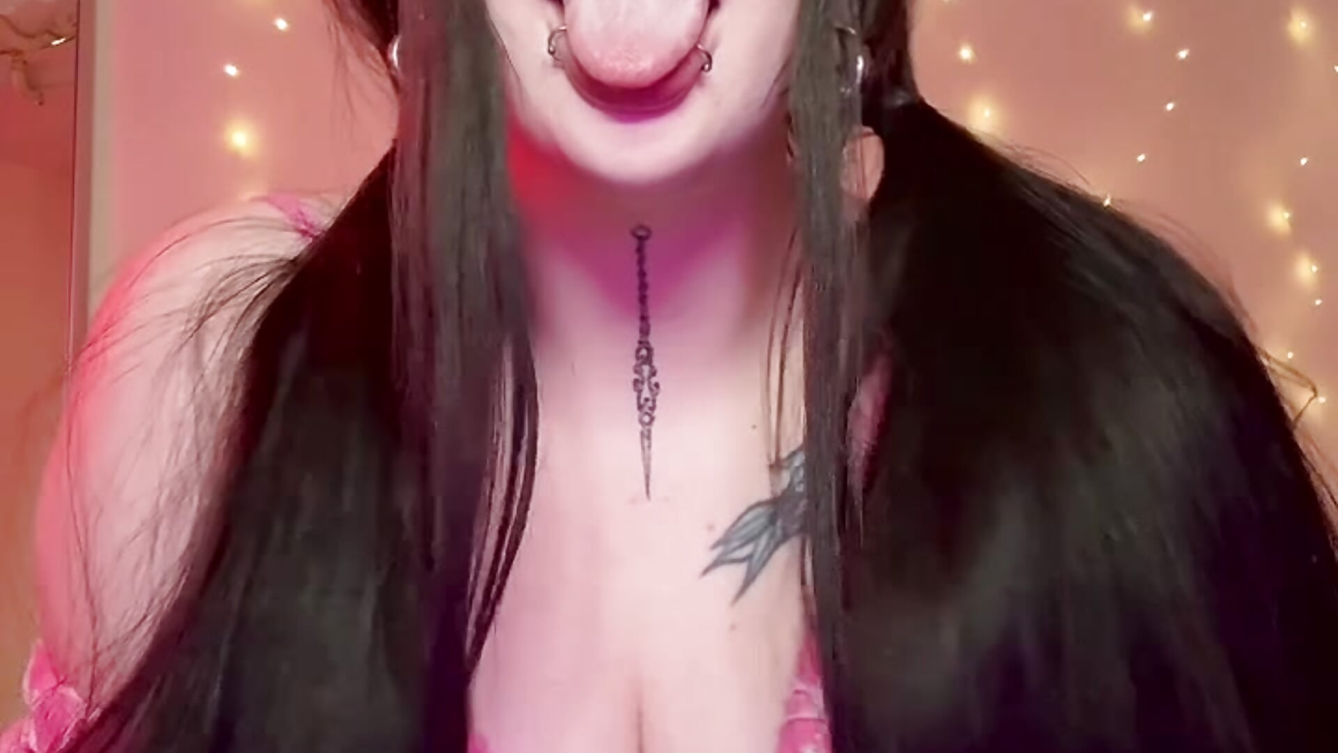 Are you ready to obey this cutie? 😌💞 - video by GothicKiraVex cam model