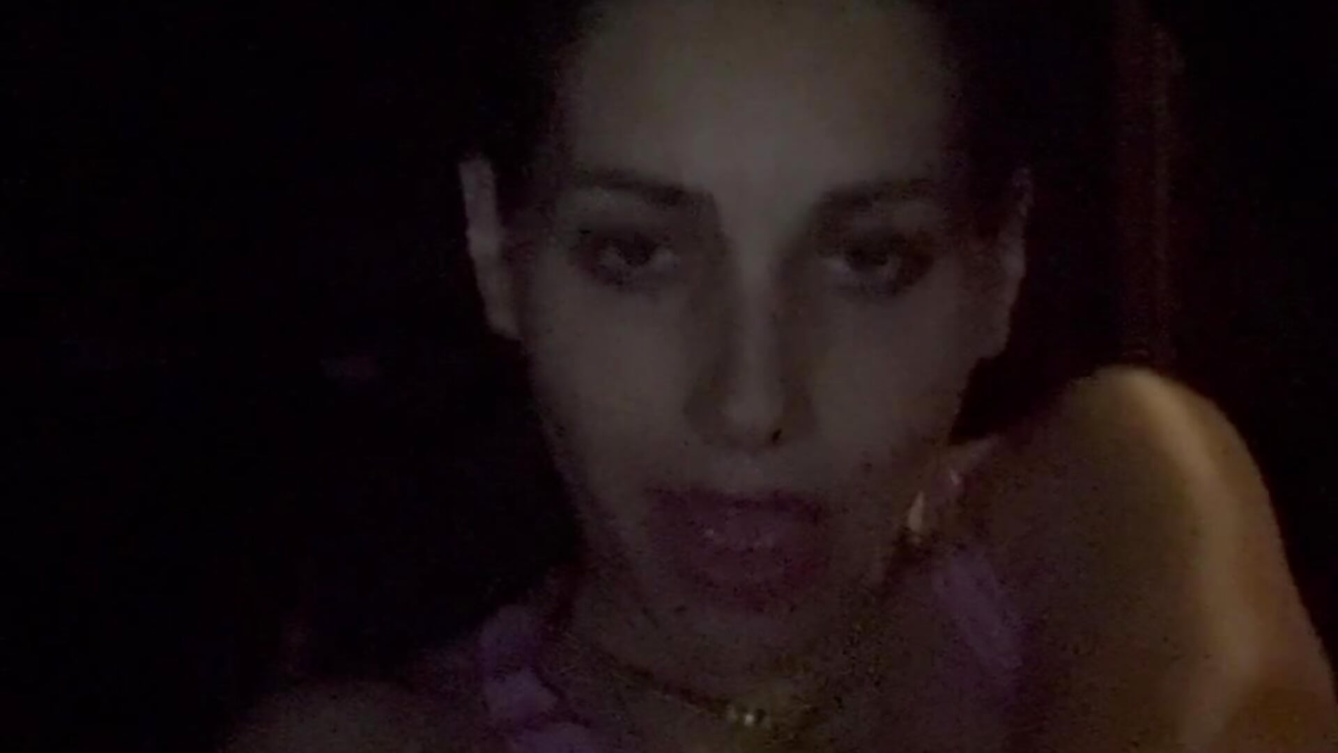 Night time xx – видео вебкам-модели touchmybodybaby