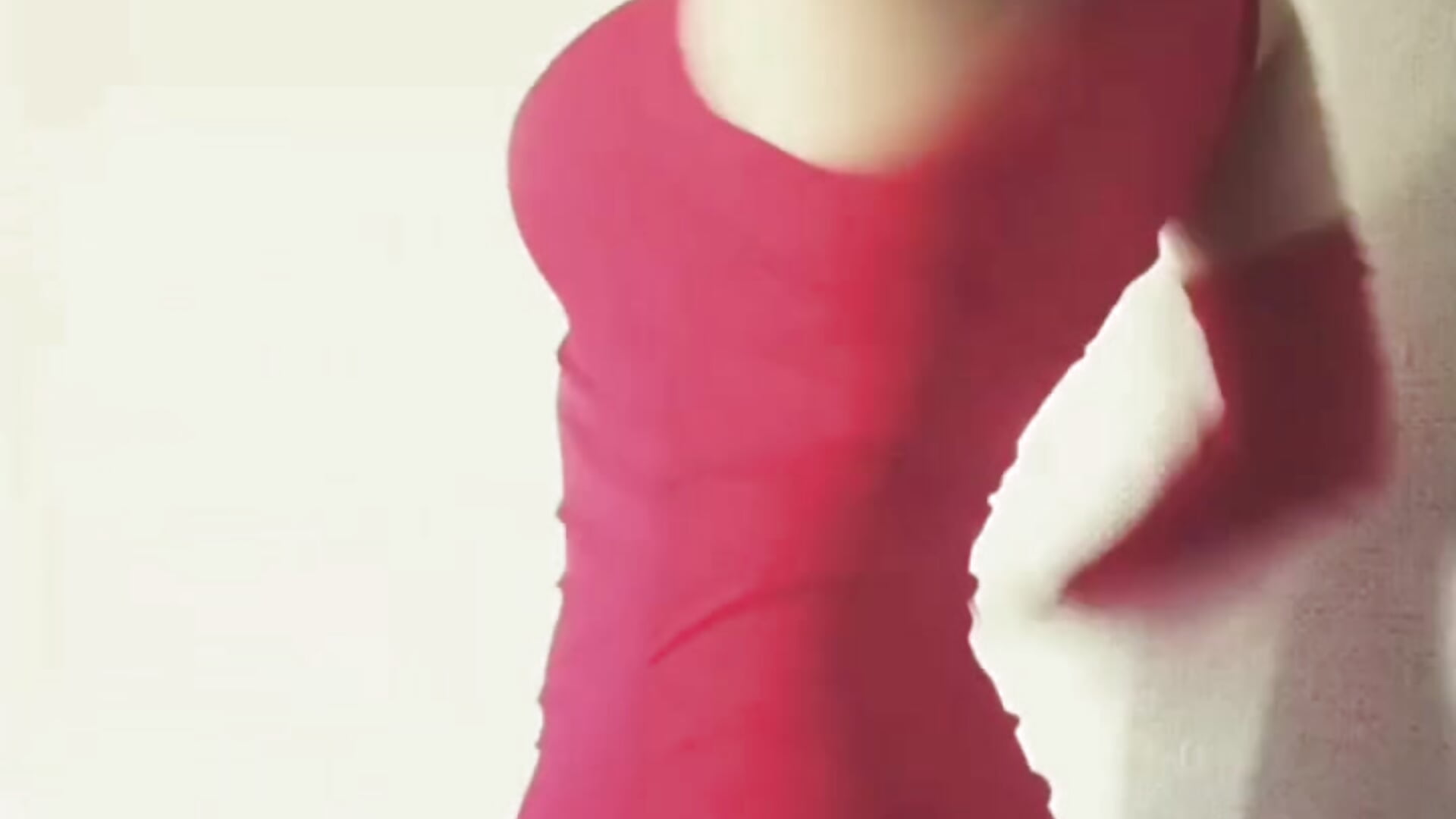 new dress - βίντεο μοντέλου GilberteBauch