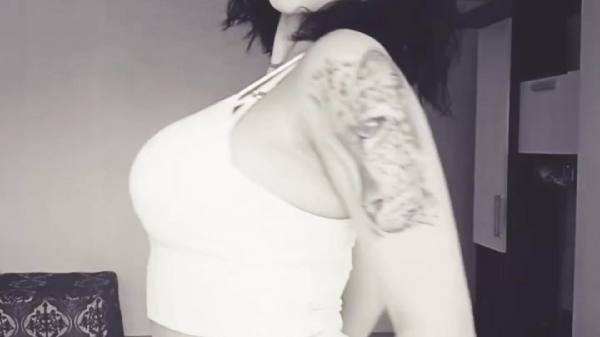 awkward moment - vídeo de GilberteBauch modelo de câmara