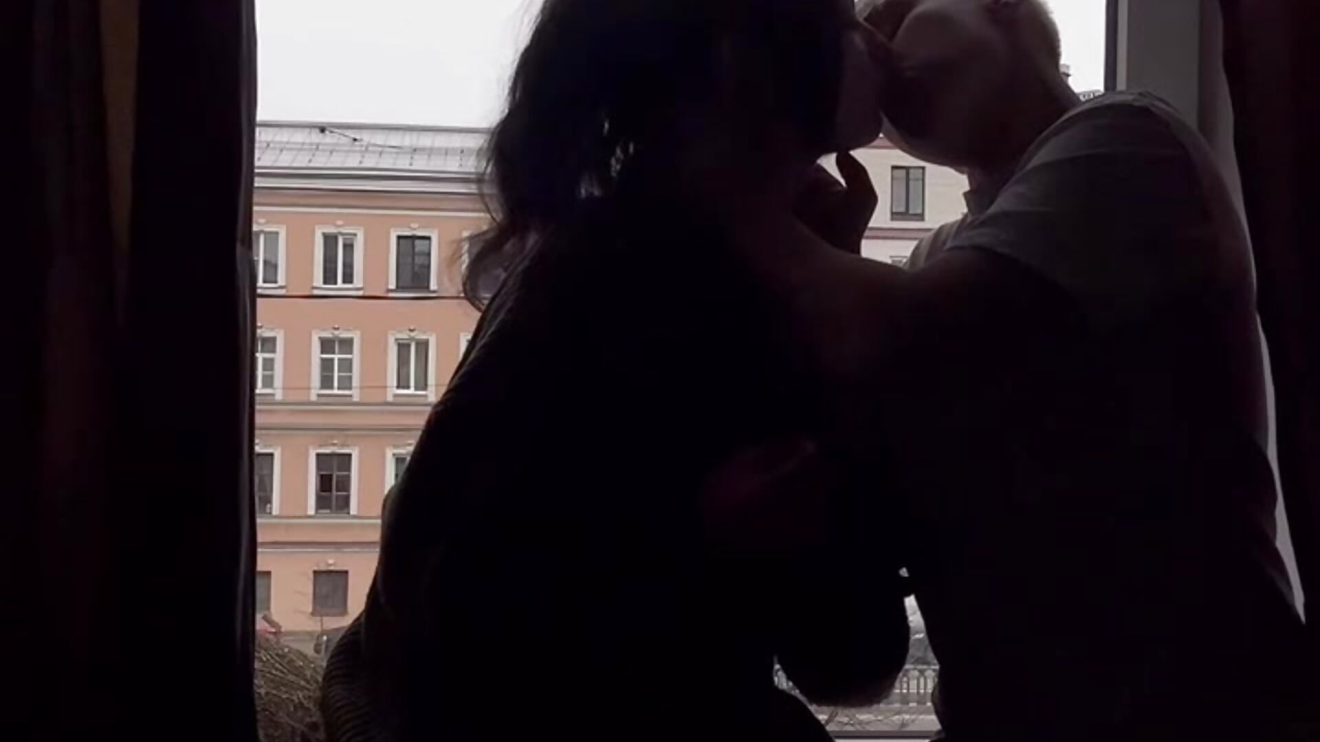 Amalia and Lexa seduce you on the windowsill🐾 - video oleh model kamera LuxuryLoverss