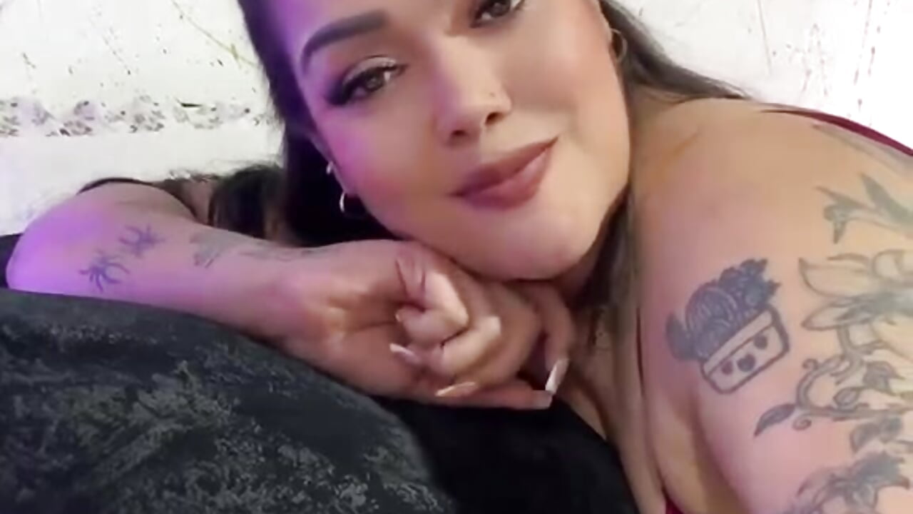 WhatsApp Video 2026-10-12 at 2,55,01 PM – video modela na kameri violeta_delavega