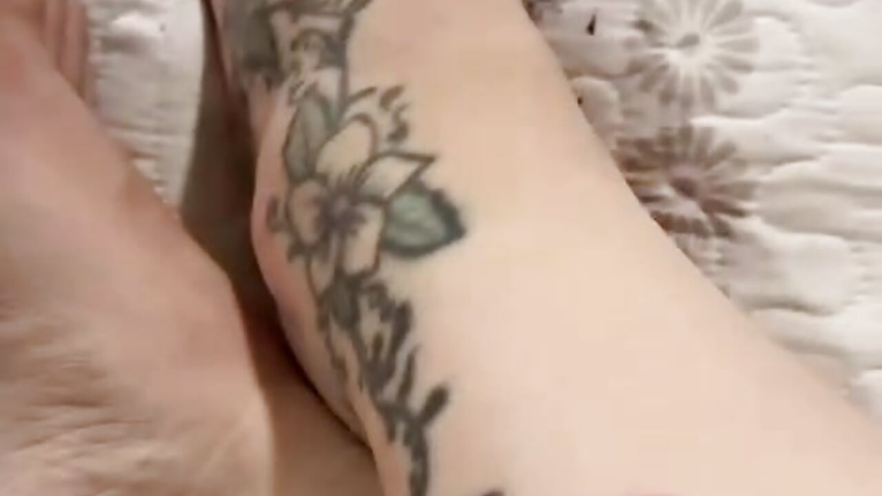fetiche de pies – video modela na kameri violeta_delavega