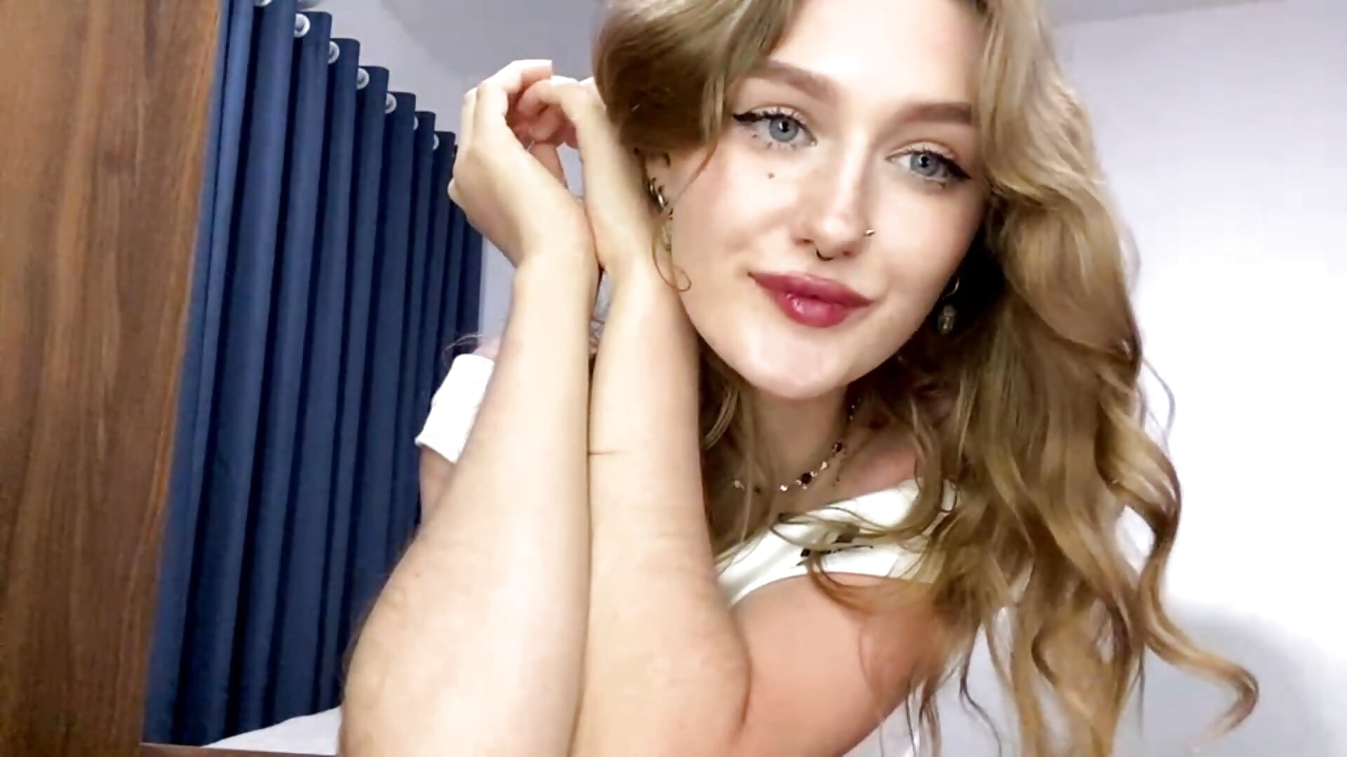 hello - video av HotCheeseCake cam model