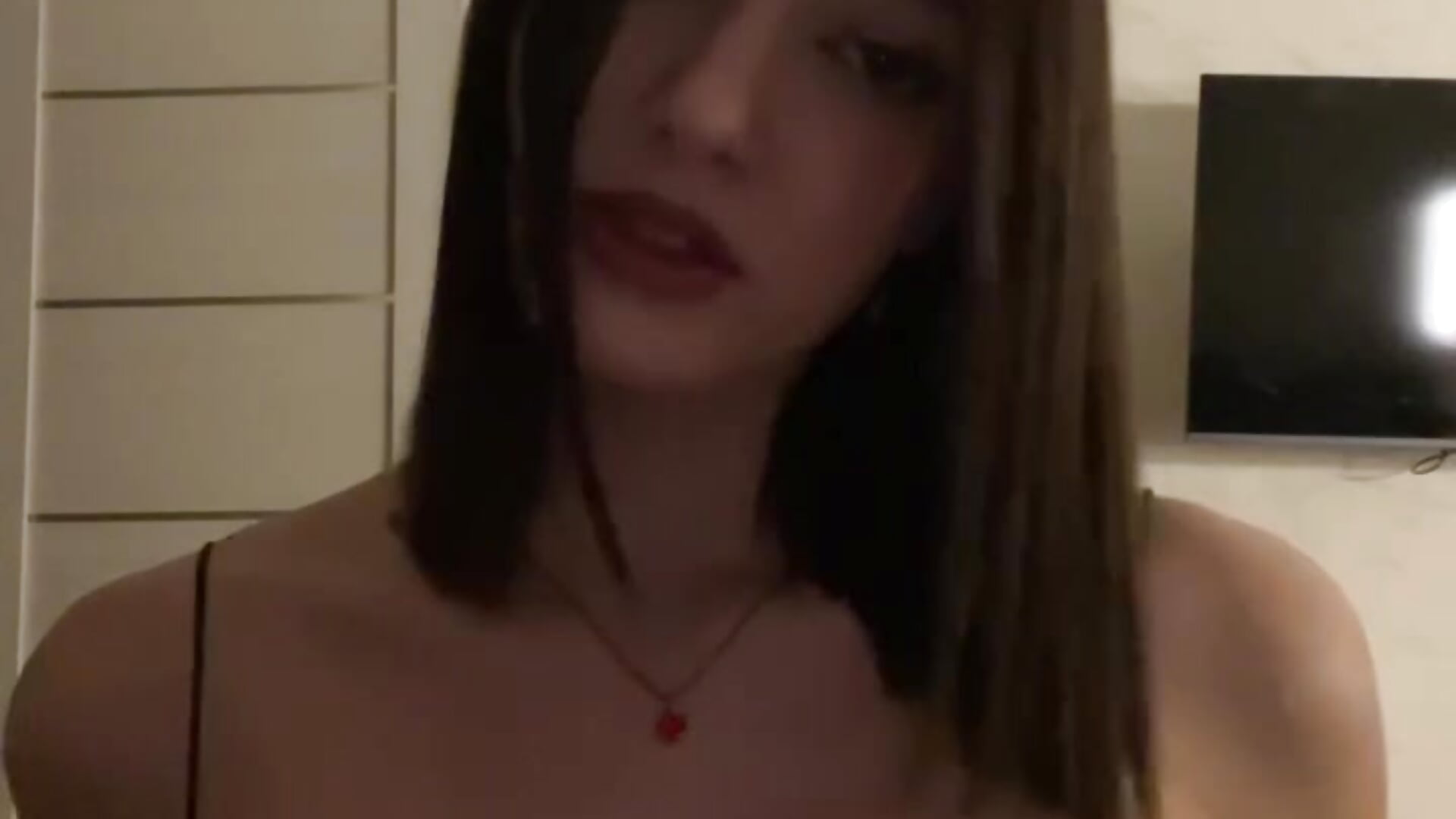Baby i want you - vidéo du modèle de showcams Carolini_i