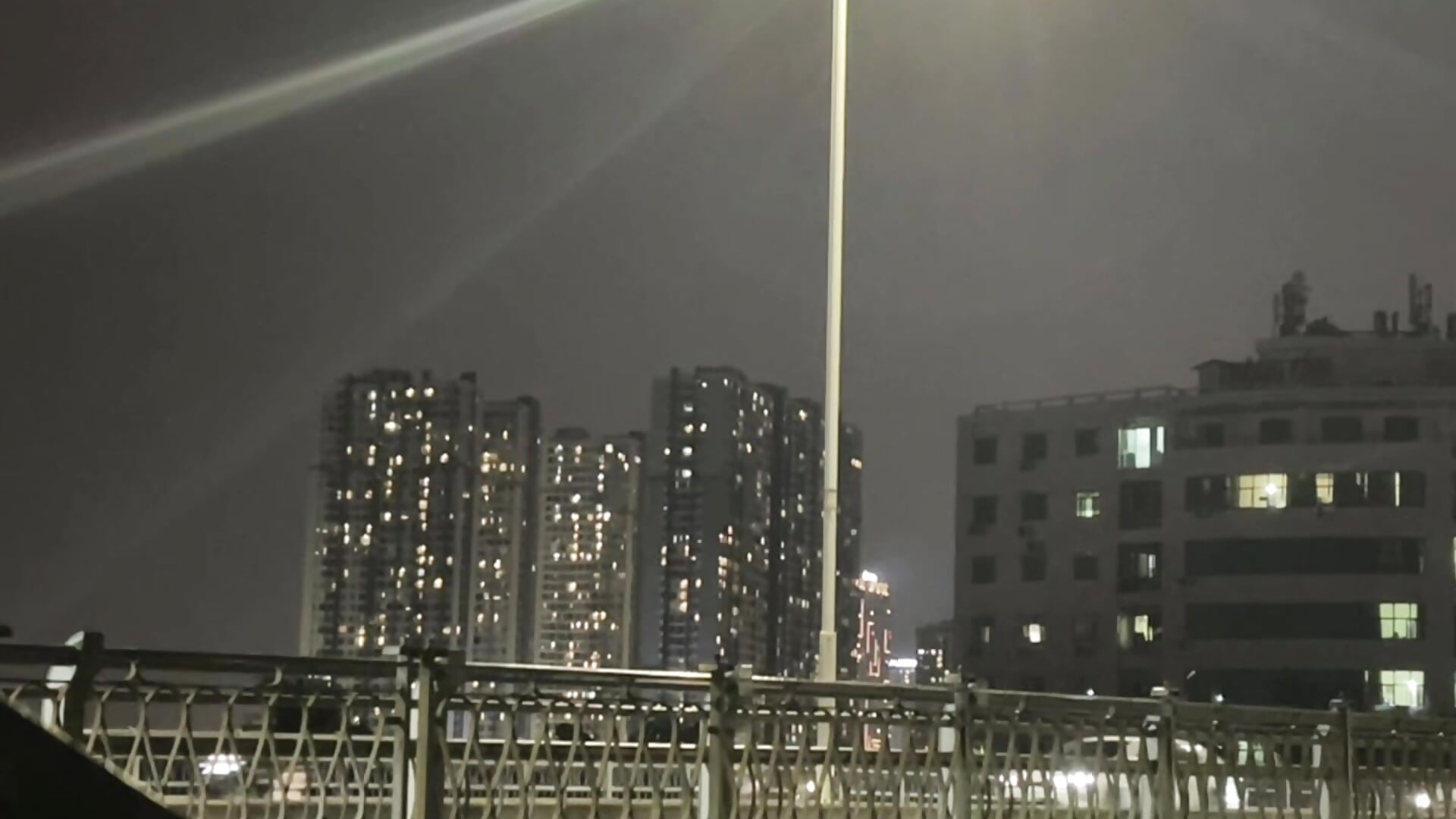 Nè - video od modelky/modela NniuAh