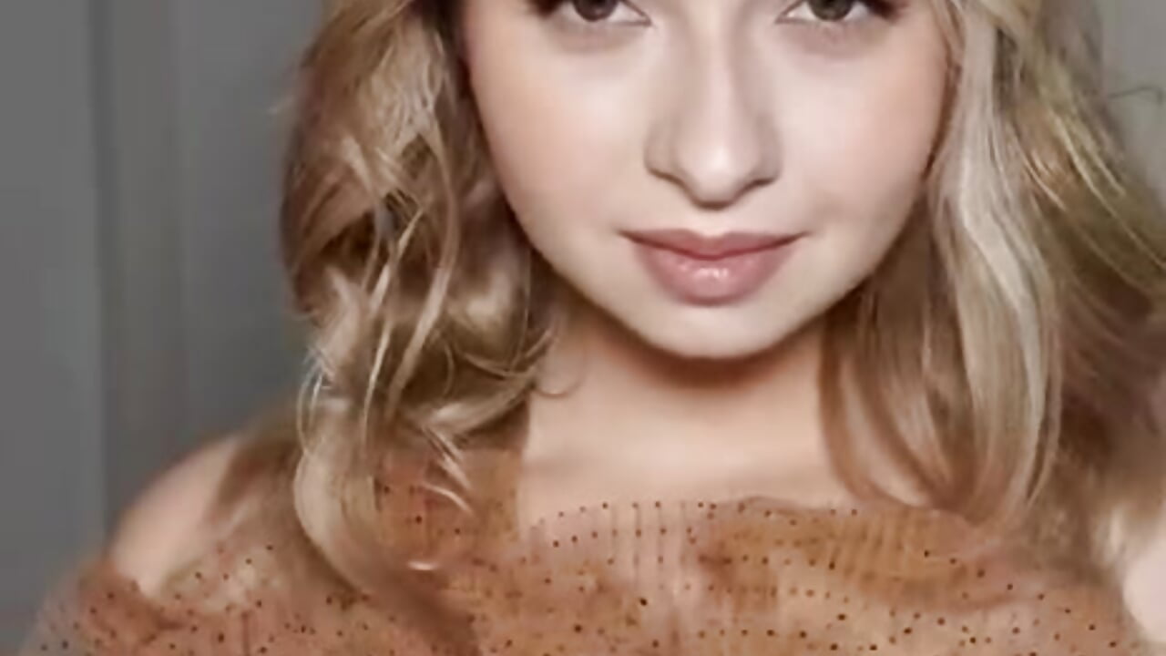 Me :) - AminaBlushh 캠 모델의 동영상