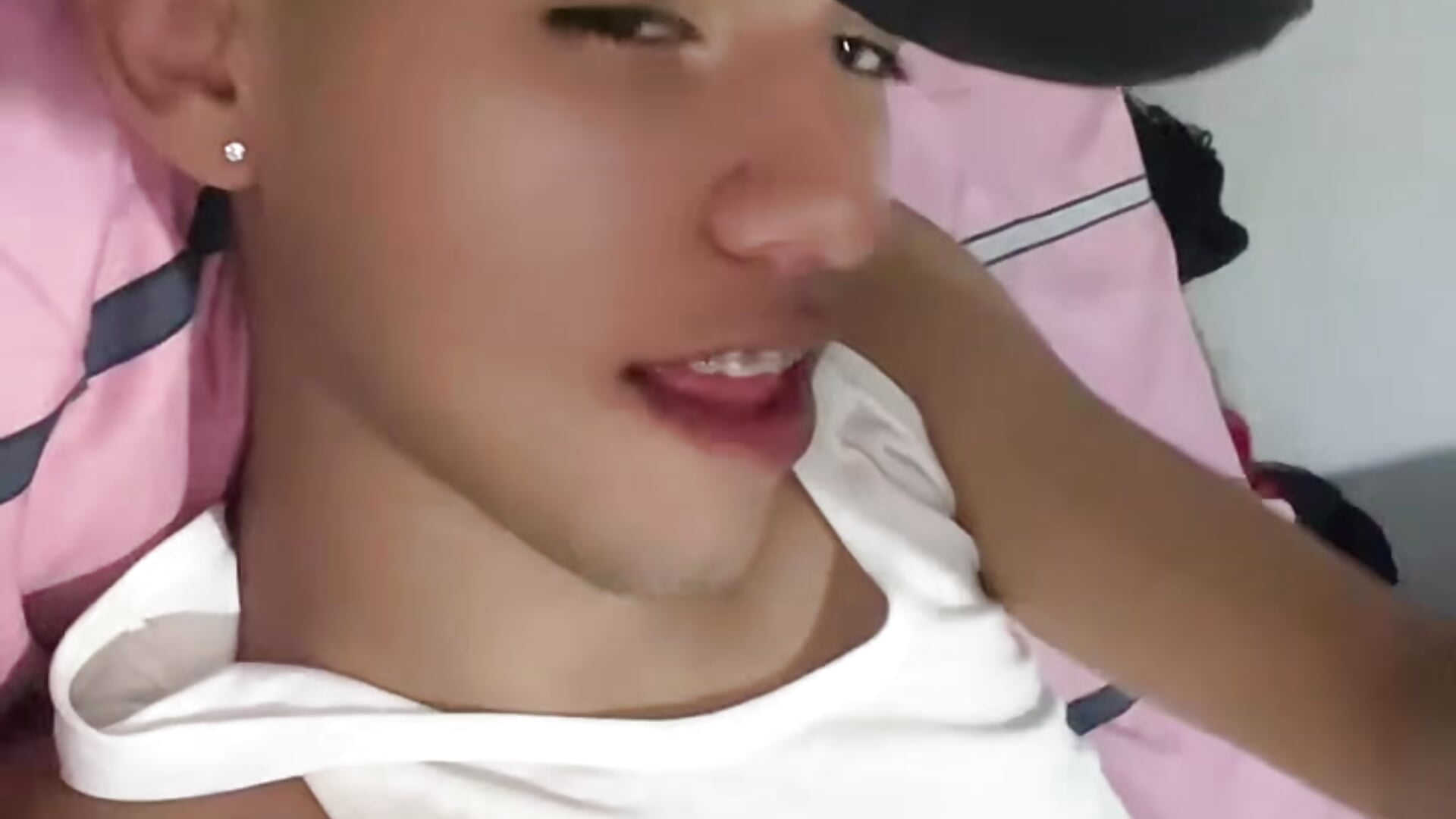 Solo para que me vean y se convenzan de ver mi contenido,explícito y no explícito 🥰 - video van Stickmendez cam-model