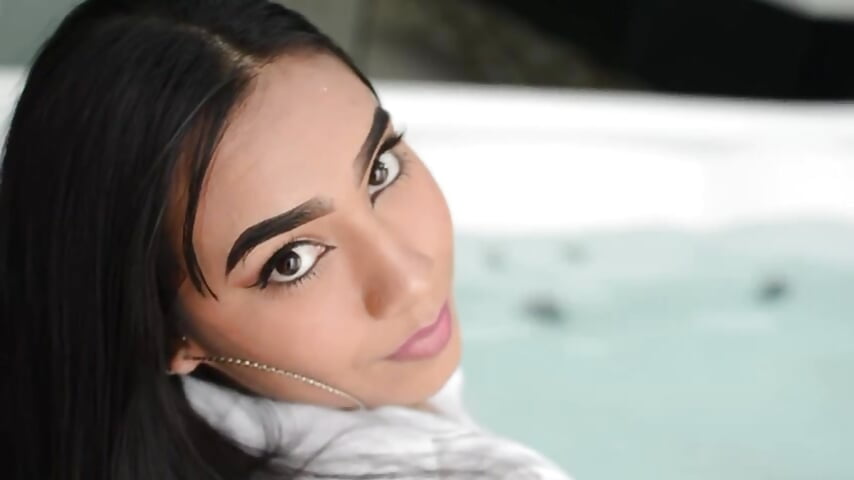 delicious shower! – video modela na kameri RiosSofia