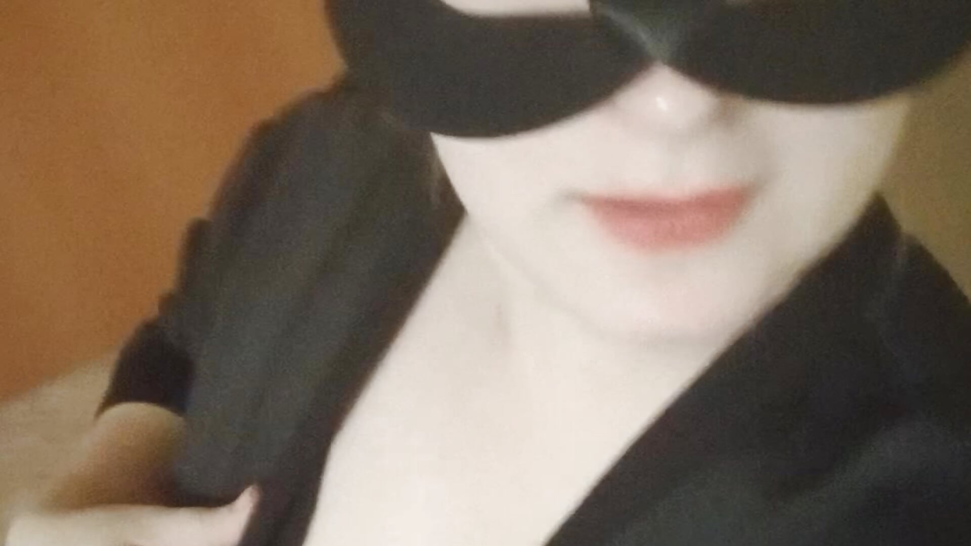 I take off my robe - Video von Loooving_Emma Cam-Model