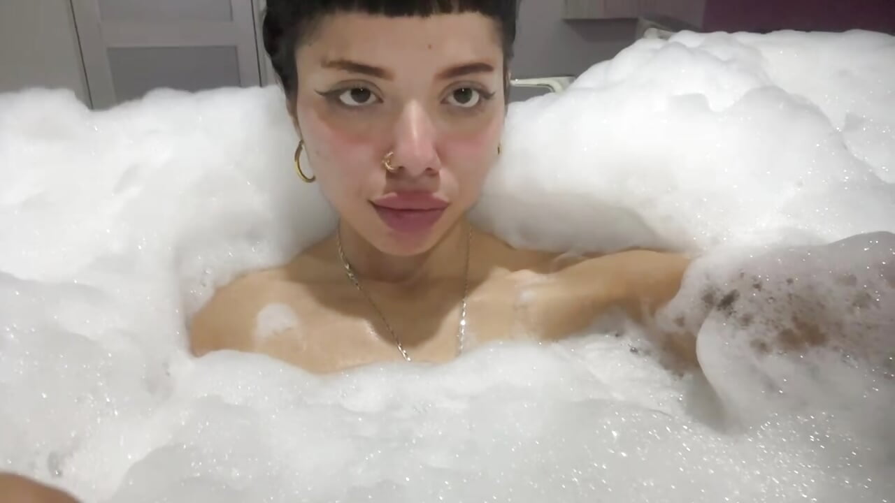 burbujas - video van MediocreCream cam-model