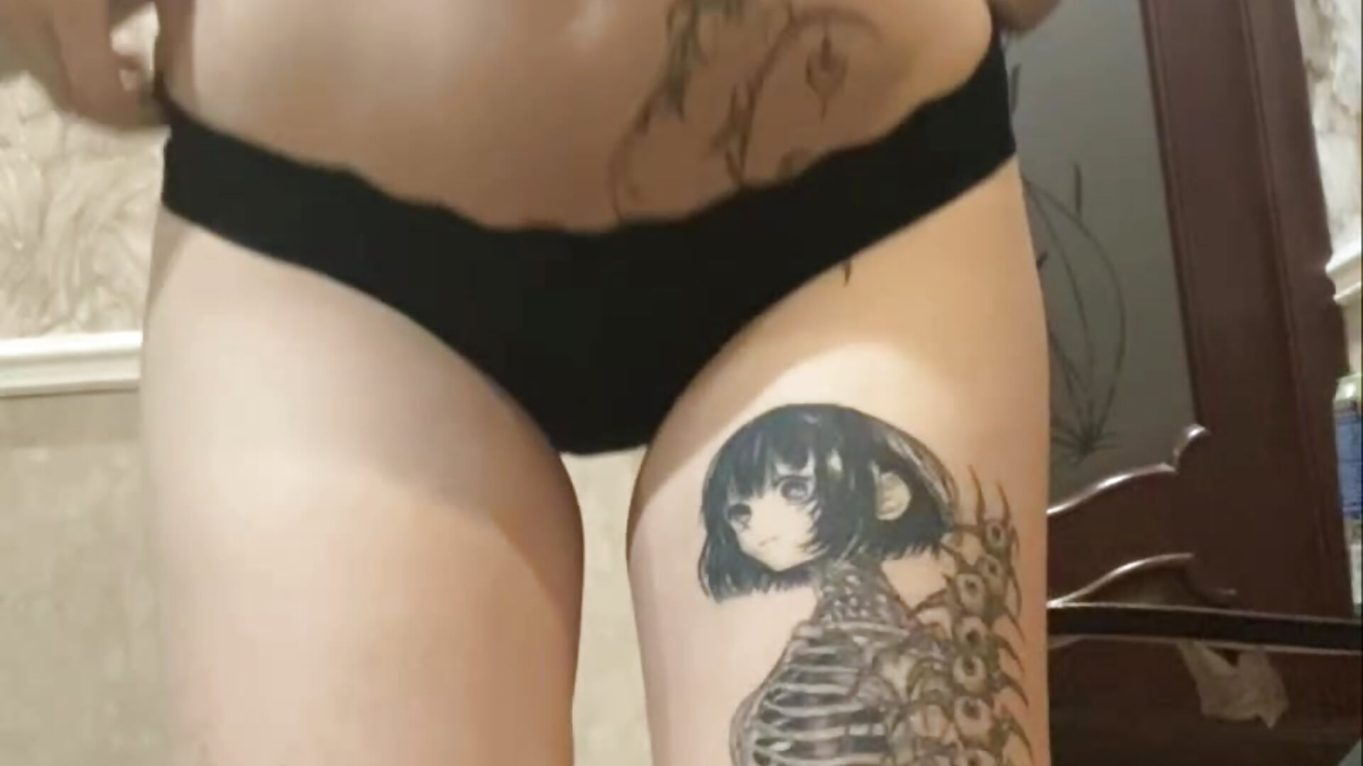 Tattoo - відео від вебкаммоделі AlexaTripi