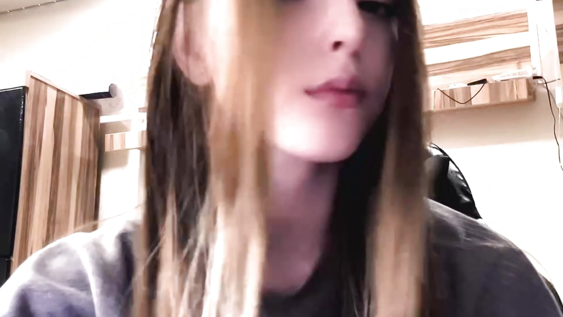 A little of me) – video od webkamerové modelky PollyDream