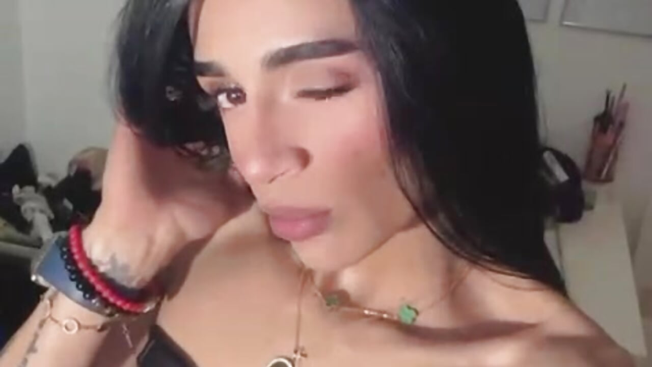 WhatsApp Video 2026-02-25 at 12,56,45 (1) - video van Samyy_Saenz cam-model