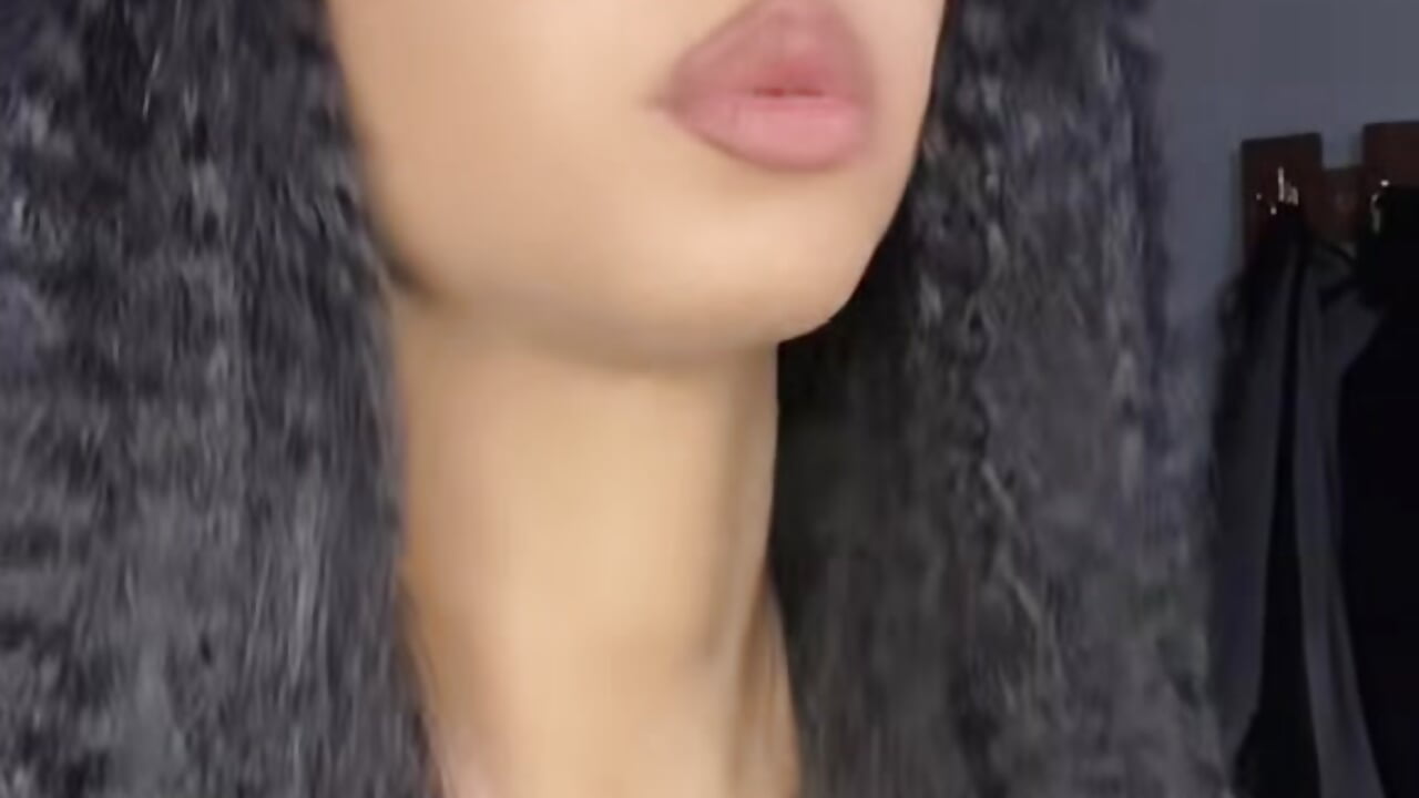 v24044gl0000csj0t5fog65iuf3o9ee0 – video od webkamerové modelky mariaalexandraf