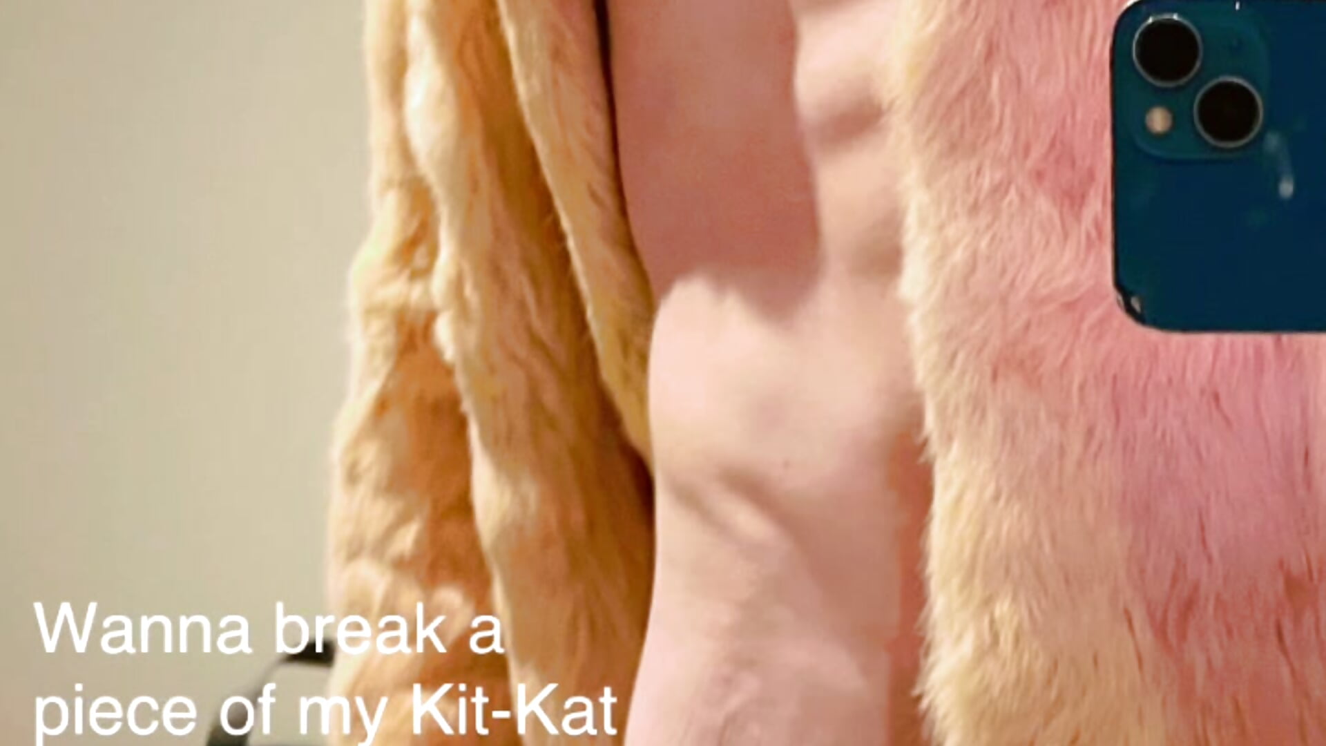 Flexing my Abs - video av Rosebroz cam model