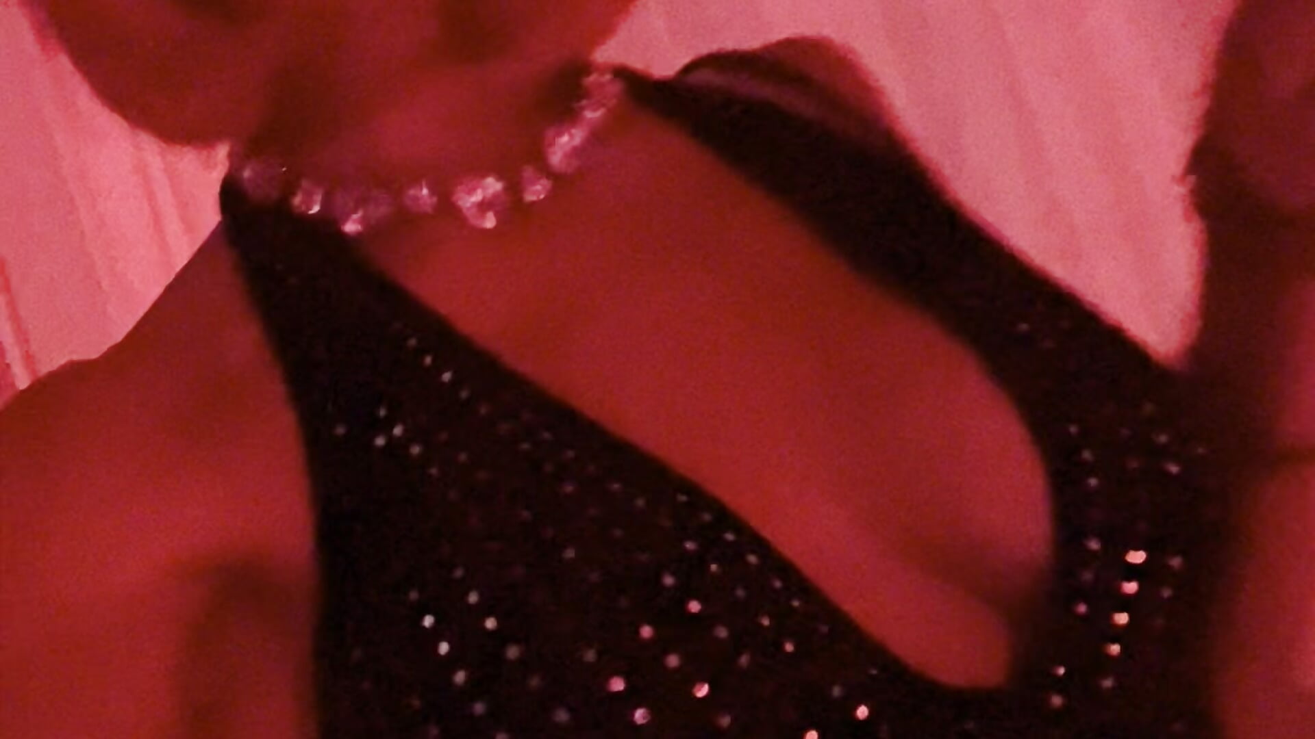 Xo - video by XoMonroe cam model