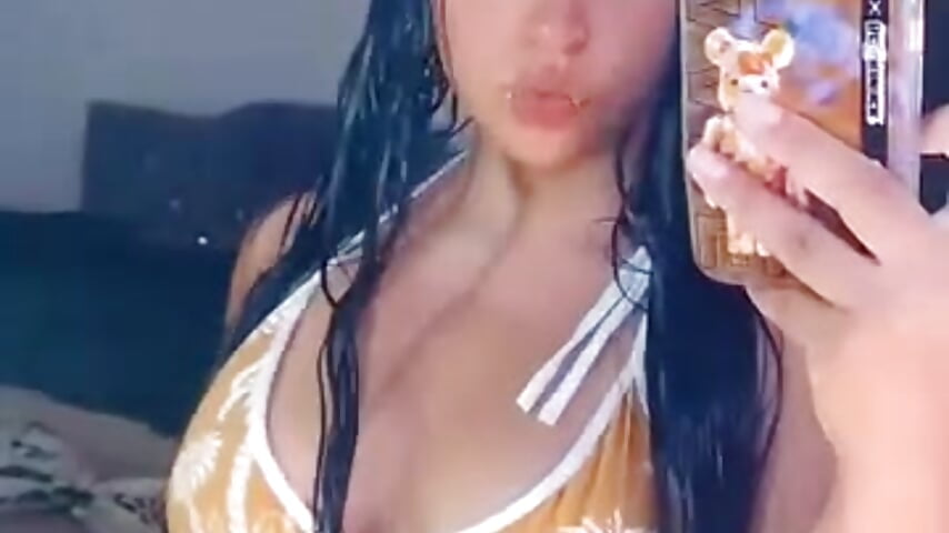 13938 – video od webkamerové modelky Latin_kitty333