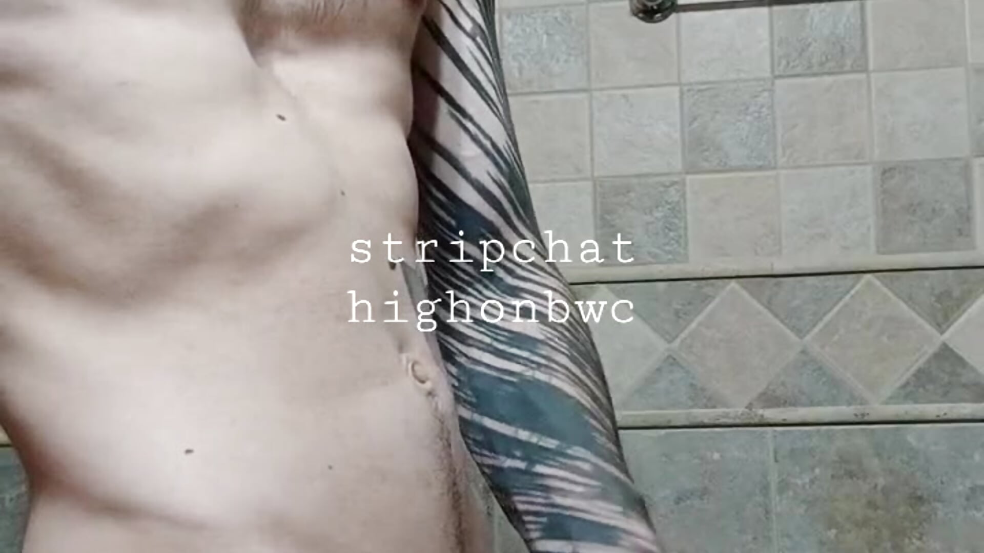 masturbating after a hot bath 😮‍💨 - vidéo du modèle de showcams highonbwc
