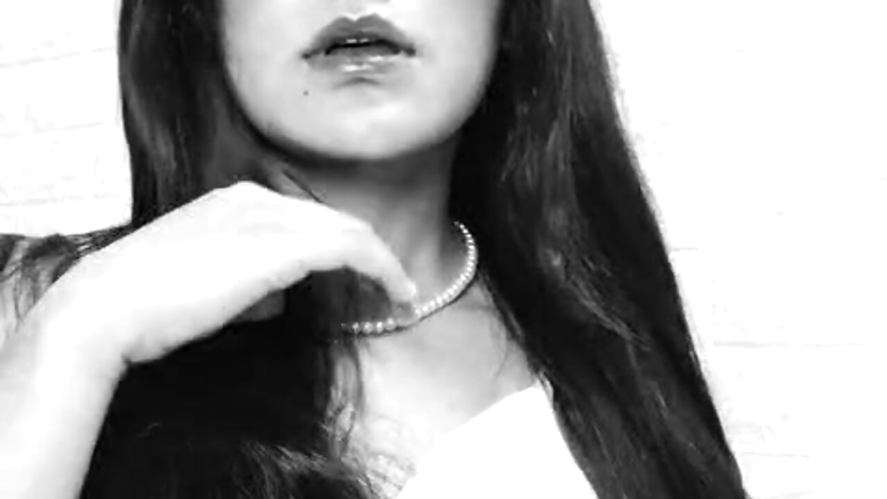 TEASE ME – video od webkamerové modelky Amber_rhose