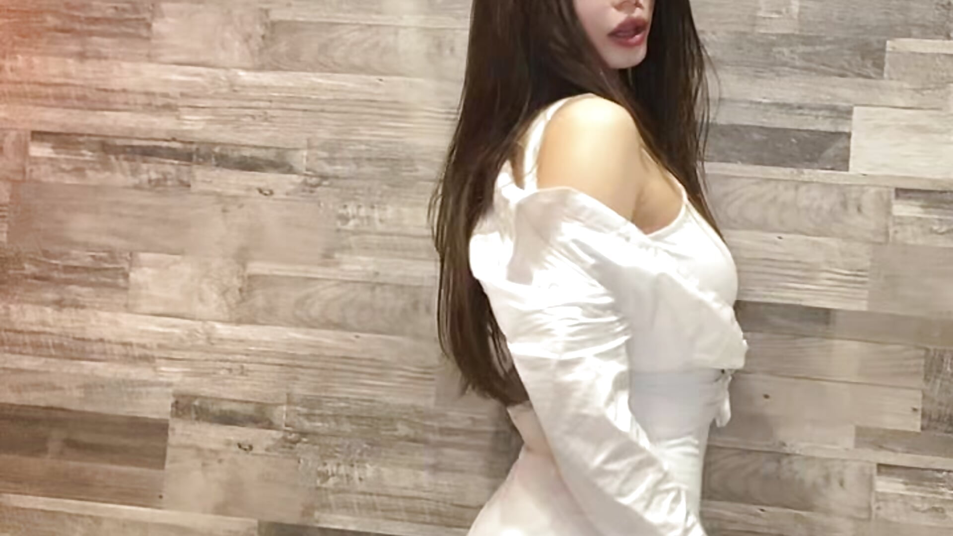 A secret that only the moon knows 💌 – video modela na kameri LeaaMooon