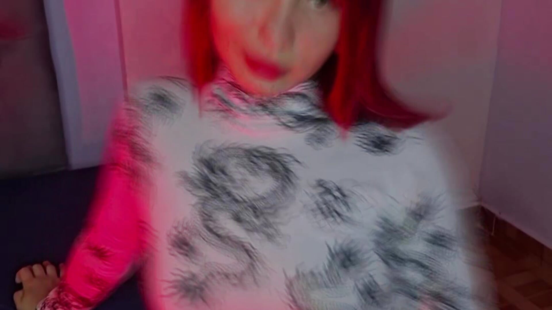 I little horny🌶 - video van violeta_blaze1 cam-model