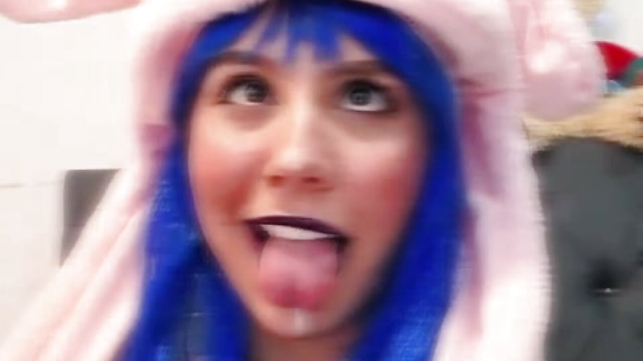 WhatsApp Video 2026-04-07 at 8,26,17 AM - video by violeta_blaze1 cam model