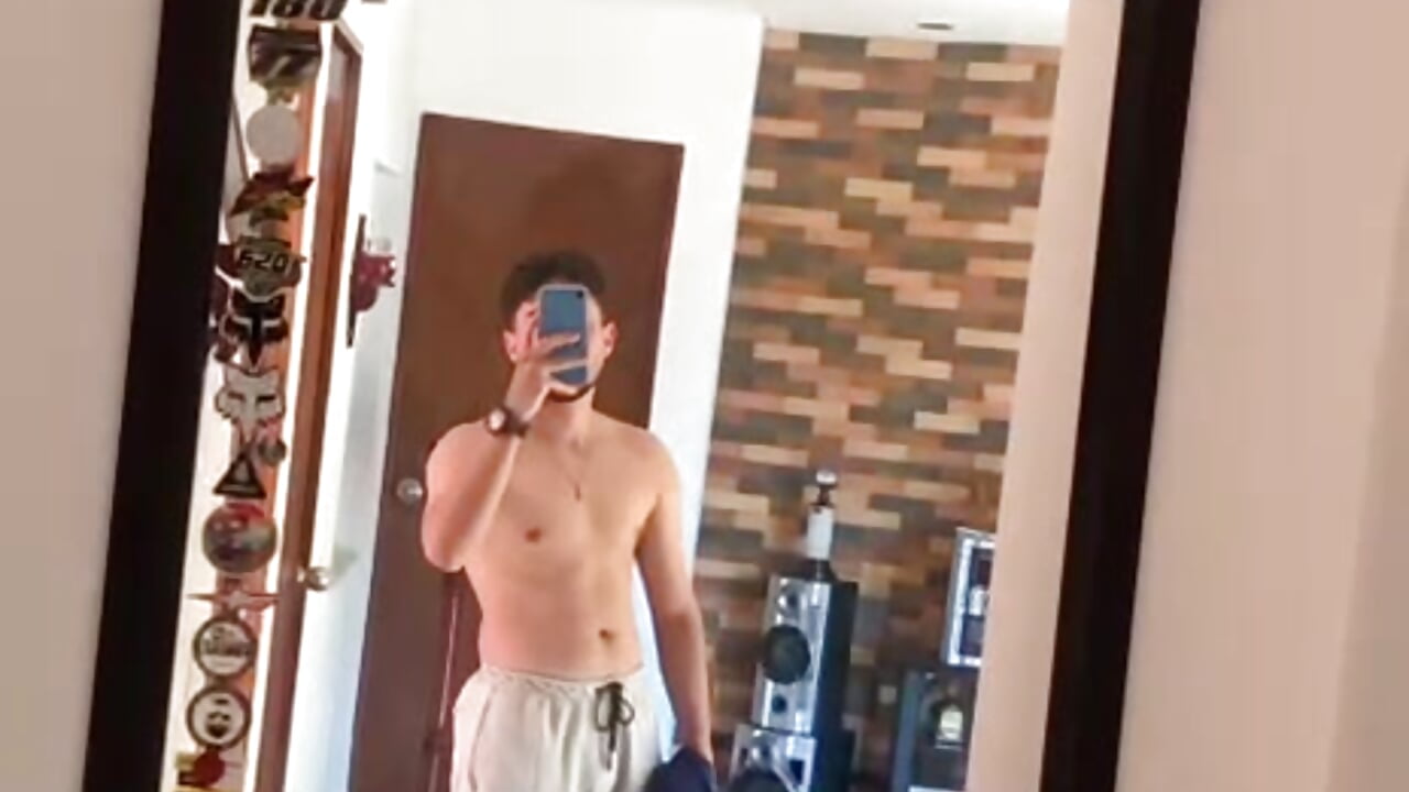 🫵🏼 – video od webkamerové modelky luxesmith