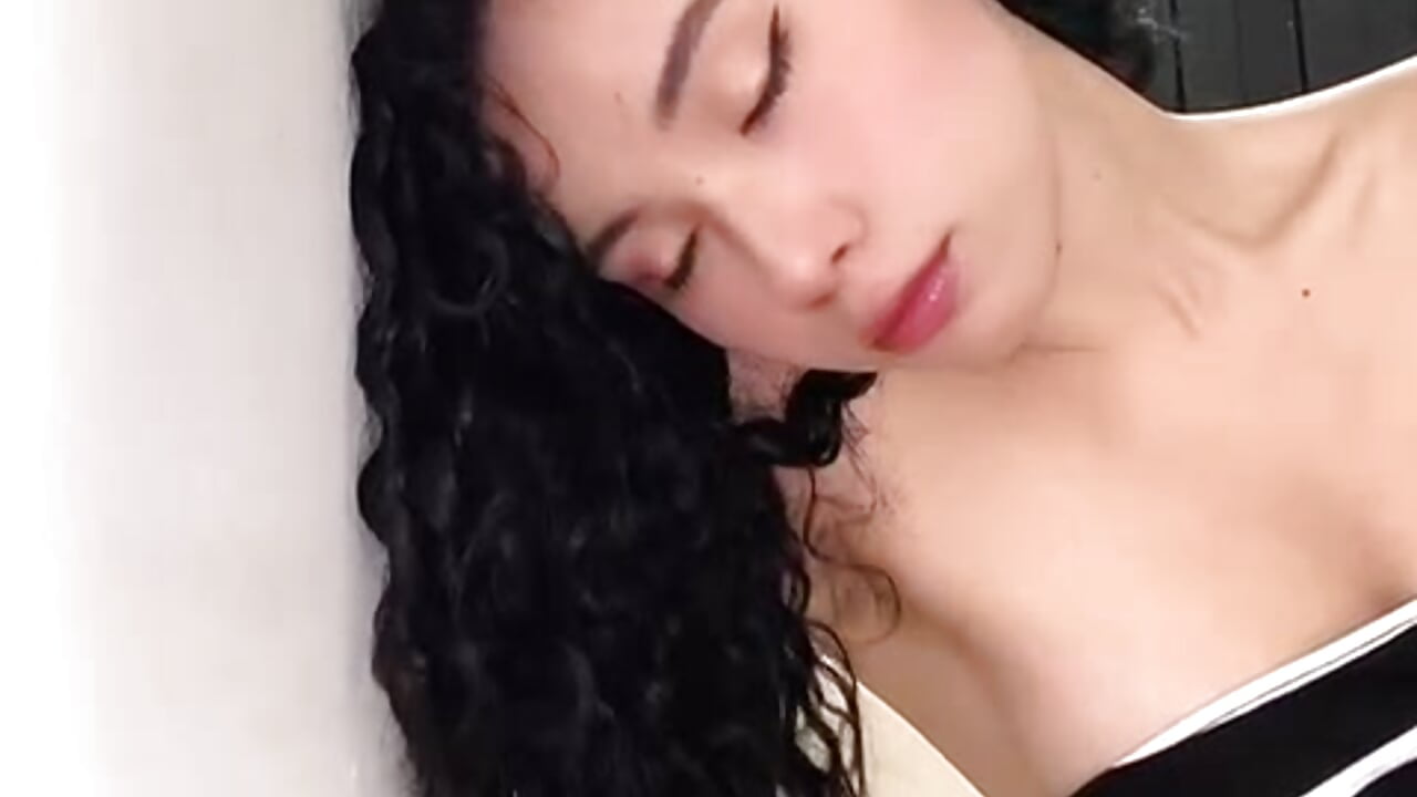 This is me – видео вебкам-модели helena_hadler