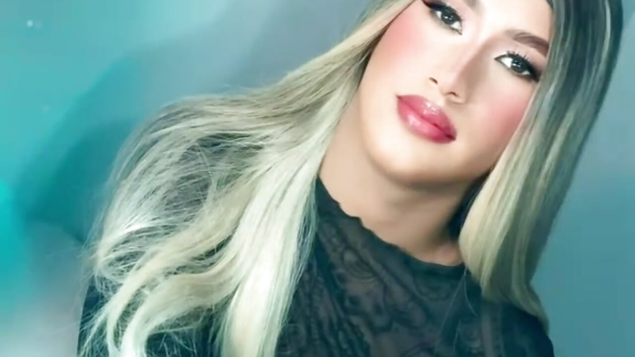 WhatsApp Video 2026-02-23 at 7,37,22 PM - video od modelky/modela Emma_Boms