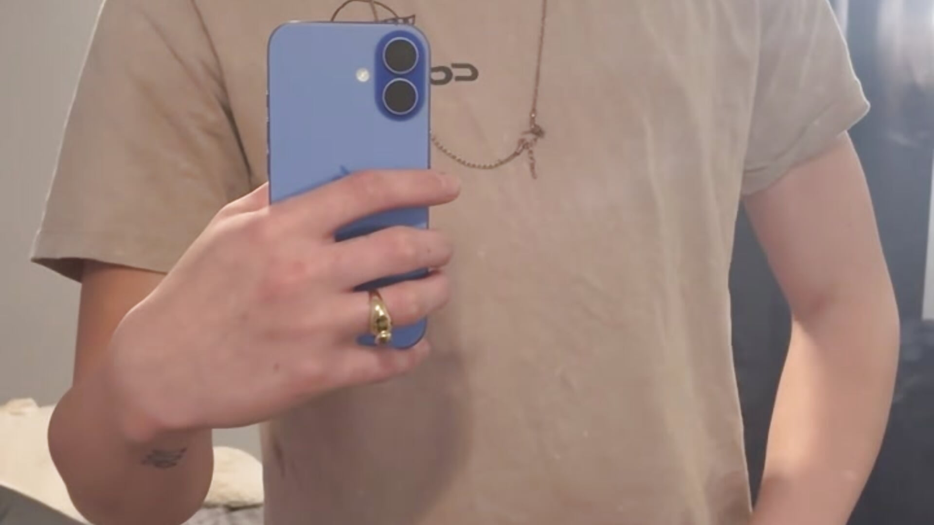 Sneak Peek 👀 - vídeo de la modelo de cam JULIANRAY