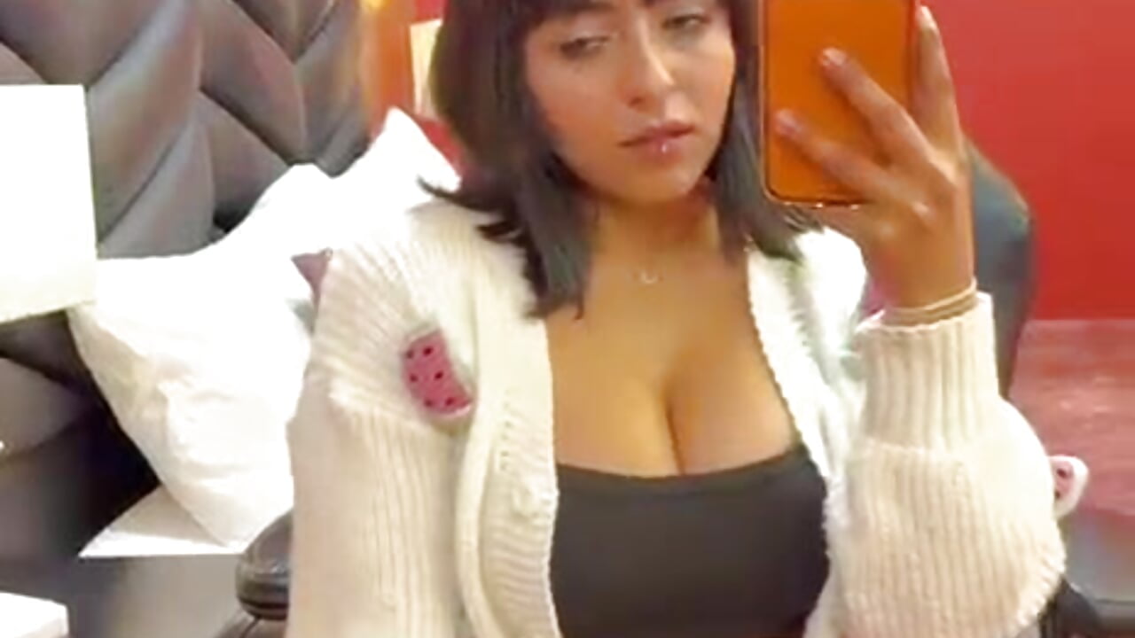 Coralie Fox - video oleh model kamera CoralieFox